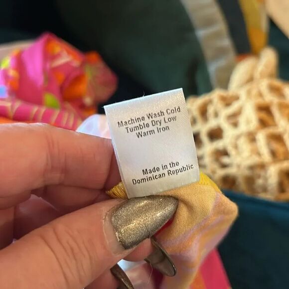 Bruce Glen Pink and Orange Tiki Floral Tee, size SMALL - Picture 11 of 12